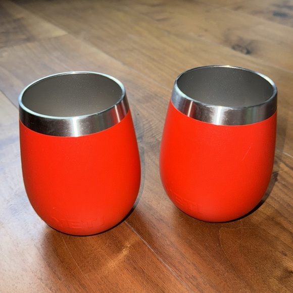 Yeti Rambler 10oz stainless steel travel wine tumbler / Rescue Red 2-pack - Picture 2 of 5